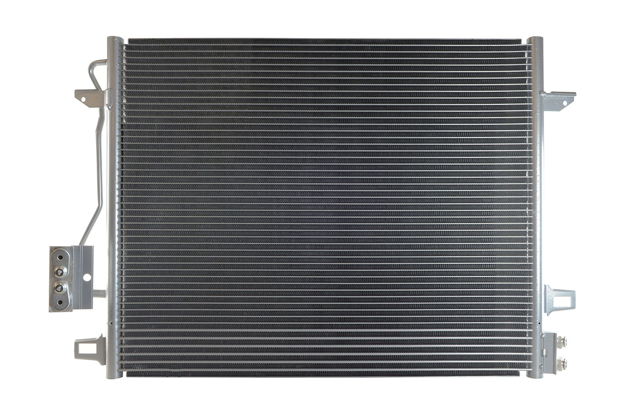 612 136_B CHLODNICA DO KLIMAT.VOYAGER 2.8CRDI 08-