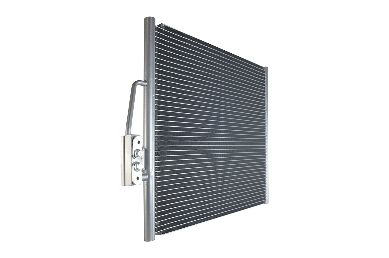 606 054_B CHLODNICA DO KLIMAT.BMW E39 520 97-