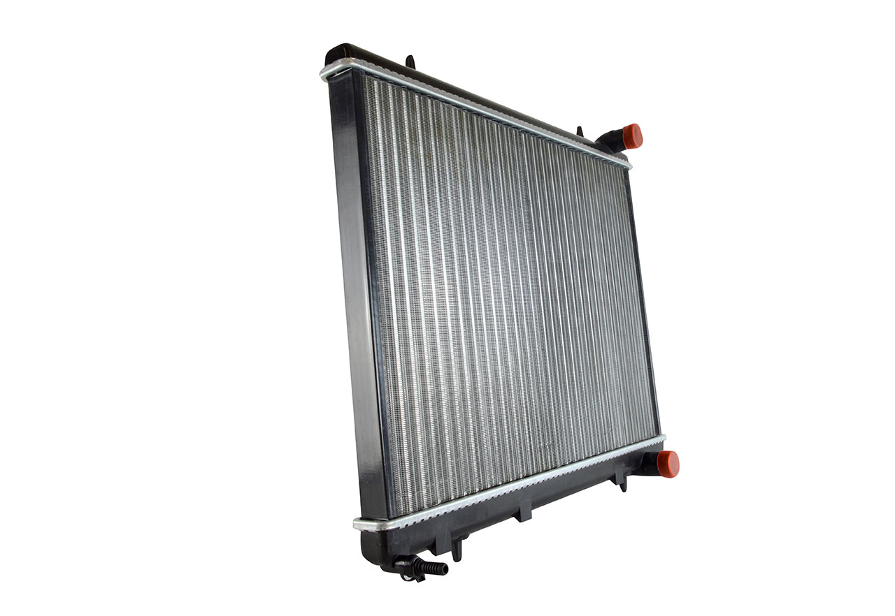 612 318_B CHLODNICA C4 1.8 04-