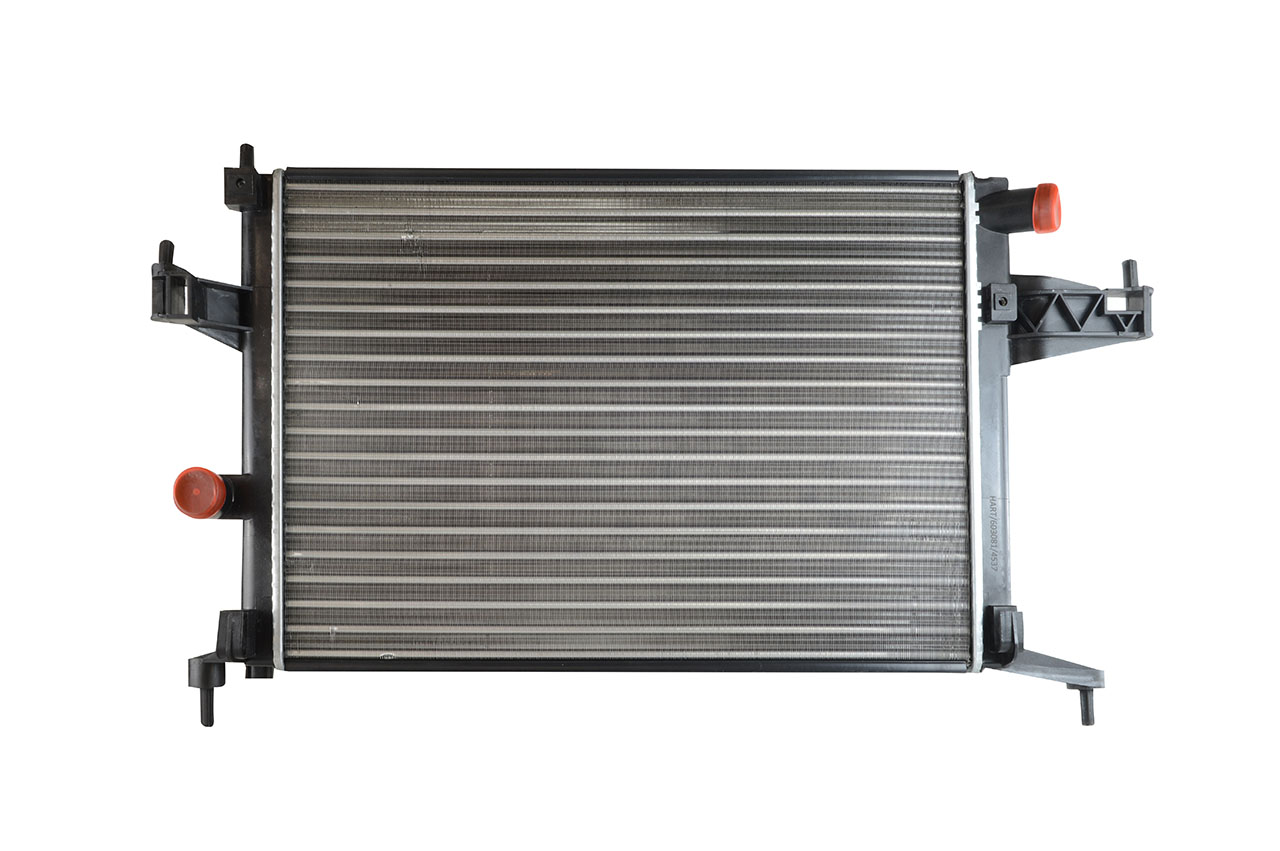 CHLODNICA CORSA C 1.4 16V 00-