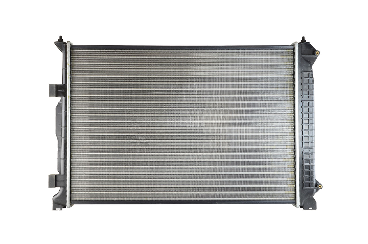 607 882_B CHLODNICA AUDI A6 2.5TDI 97-01