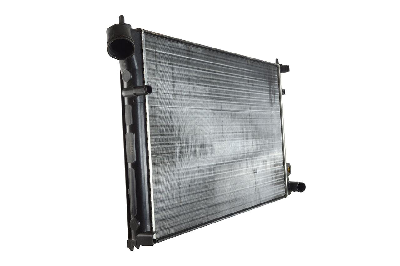 601 172_B CHLODNICA PEUGEOT 406 1.9SD 96-