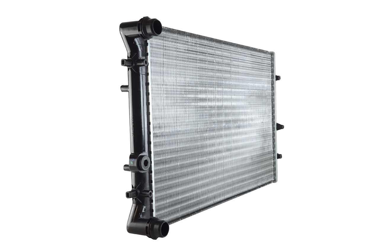 603 175_B CHLODNICA POLO/FABIA 1.4I 16V,1.9SDI 01-