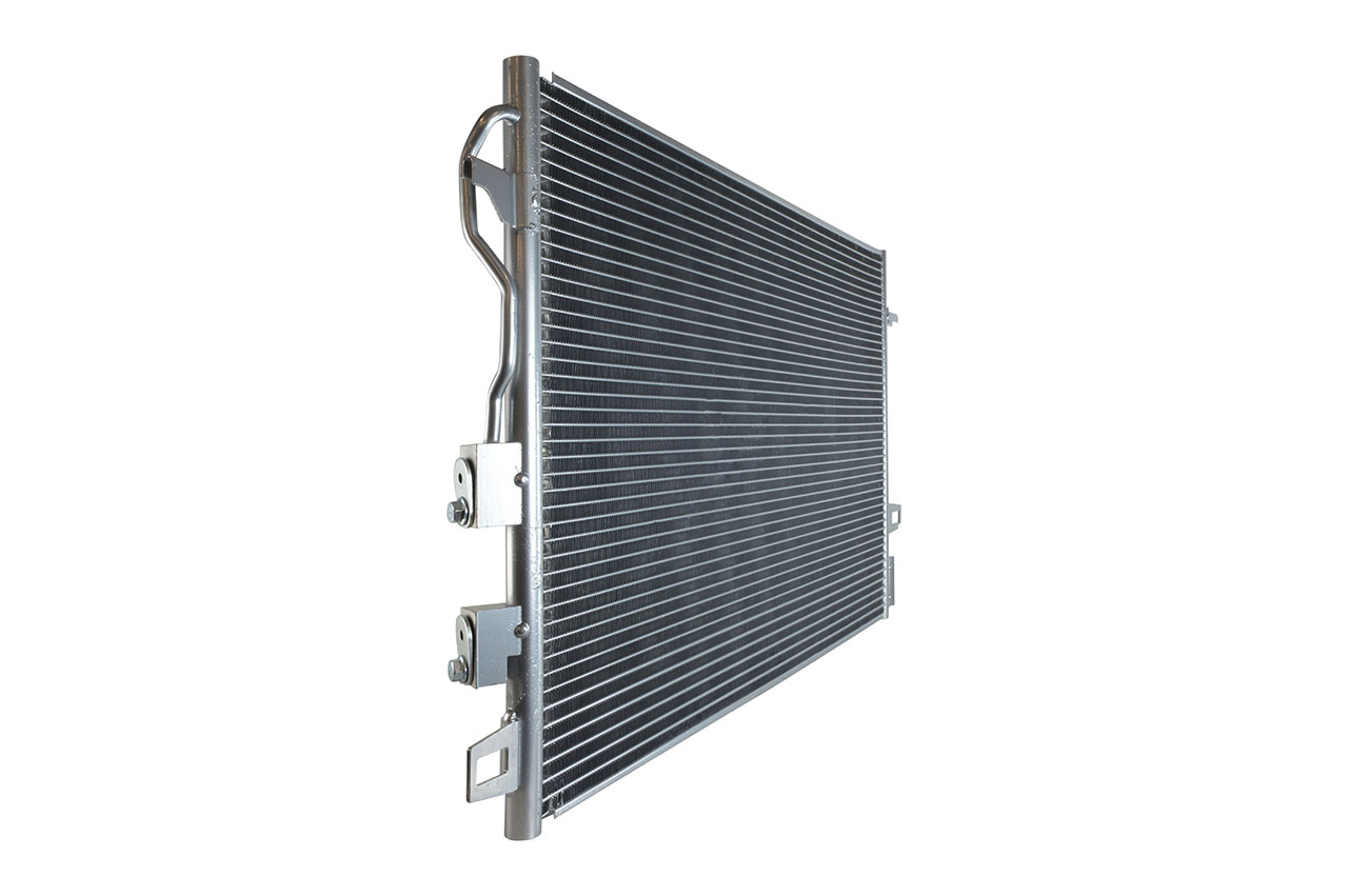 606 925_B CHLODNICA DO KLIMAT.VOYAGER 2.4-3.3 05-