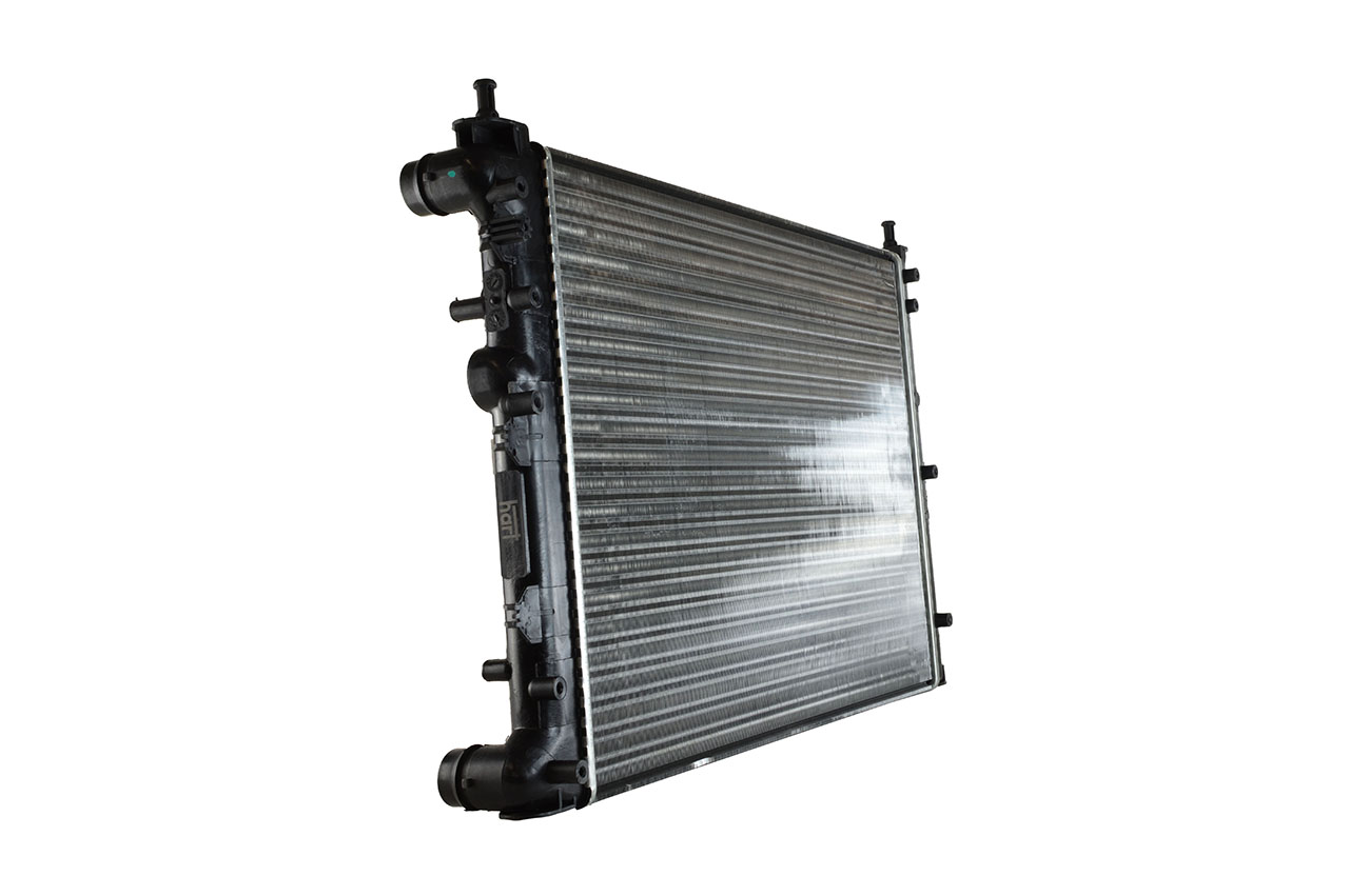 CHLODNICA ALFA ROMEO 147 05-