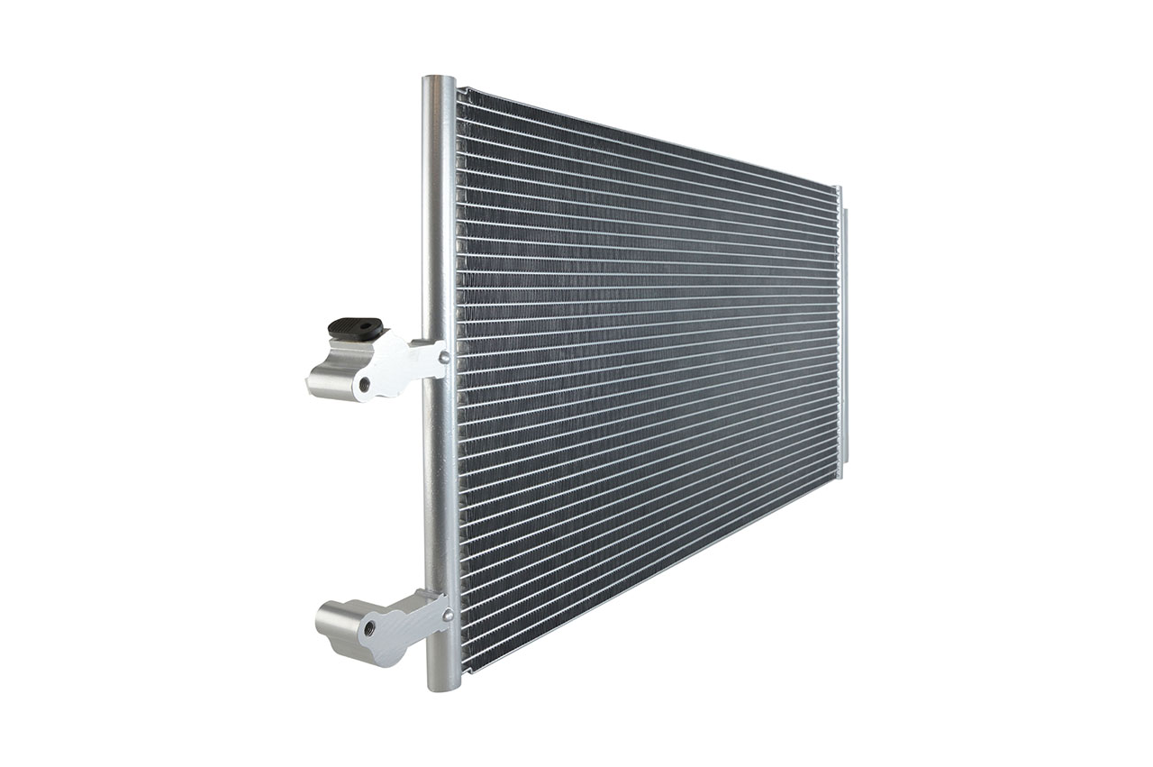 CHLODNICA DO KLIMAT.VOLVO V90 2.0T5 16-